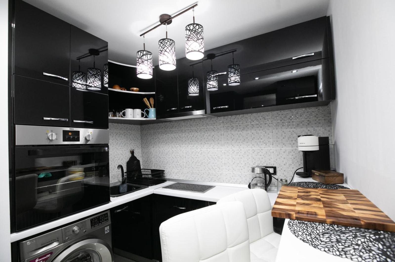 Black&White Mountain - Adults Only Petrosani Exterior photo